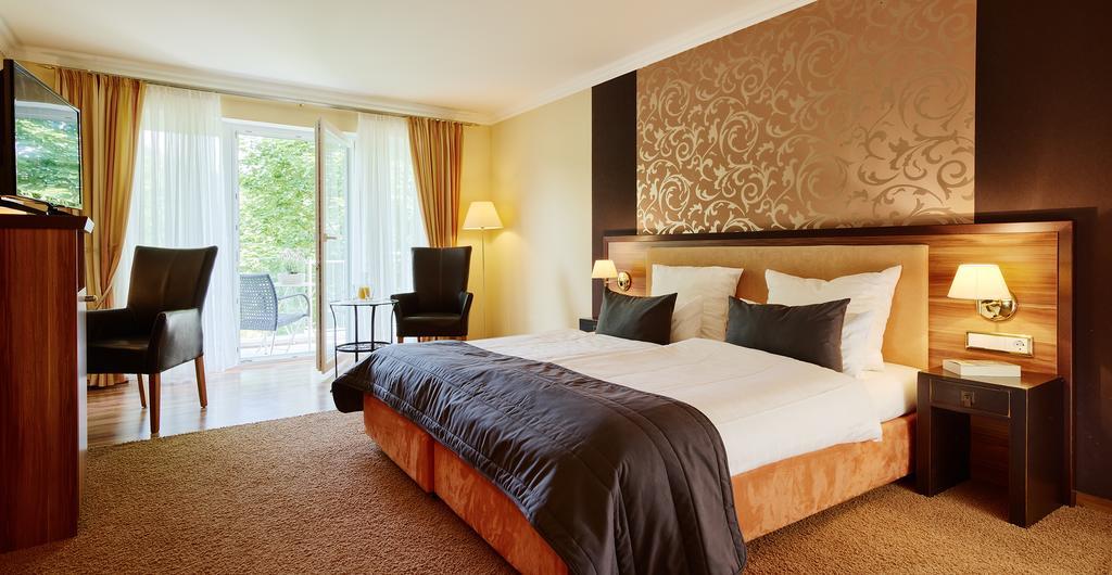 Hotel Erasmus - Mein Genuss- Und Wellnesshotel Trassem Екстериор снимка